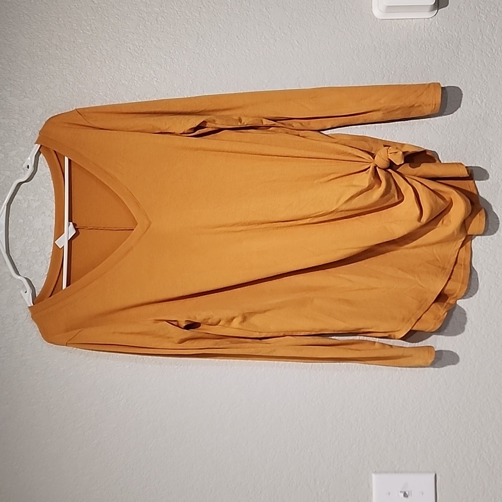 Mustard Long-sleeved top